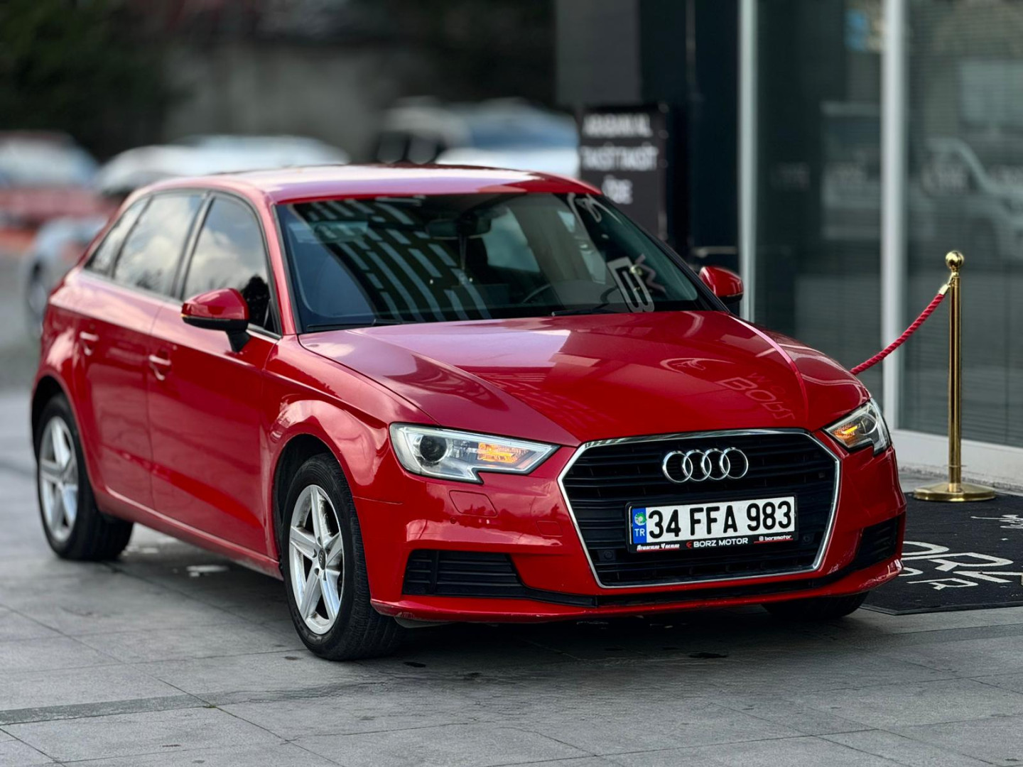 %0,99 KREDİ 2017 AUDİ A3 30TFSİ OTO+DYNMC STRONİC+GERİ GÖRÜŞ 