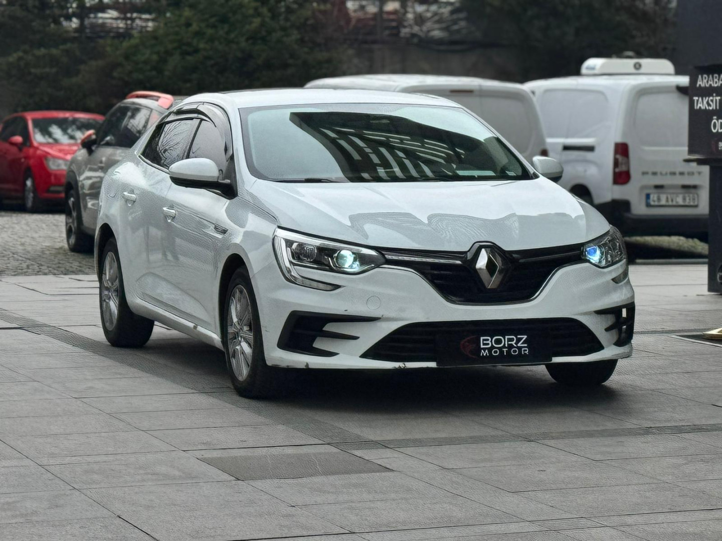 %0.99 2021 RENAULT MEGANE 1.3 TCE OTOMATİK+TESLA EKRAN