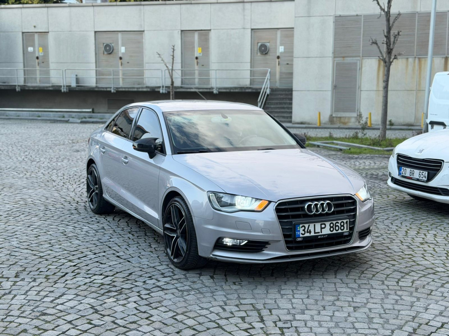  %0,99 KREDİ 2014 AUDİ A3 1.6 TDİ OTO+ATTR. S TRONİC