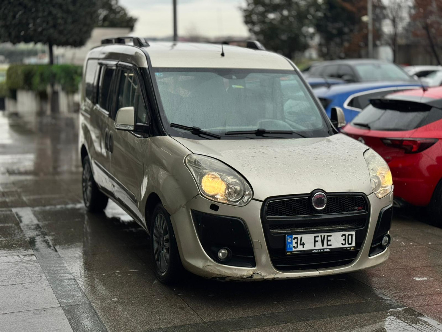 36 AY TAKSİT İLE  2011 FİAT DOBLO 1.6 MULTİJET OTOMATİK VİTES 