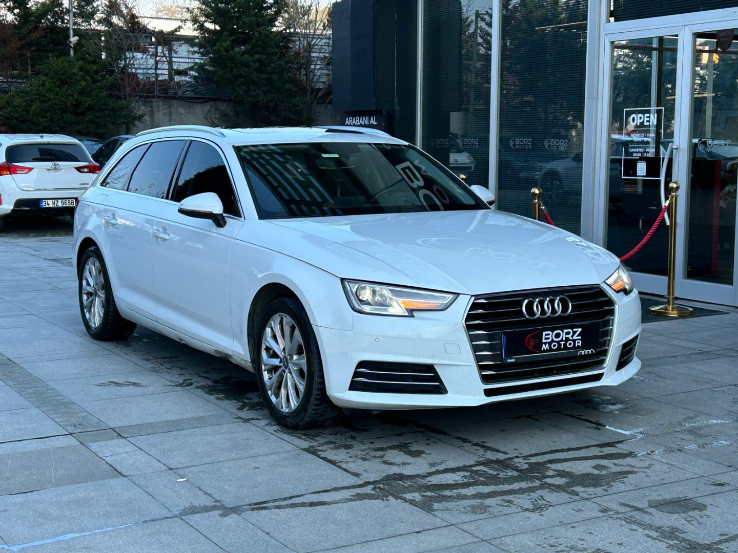 %0,99 KREDİ AUDİ A4 AVANT 1.4 TFSİ OTOMATİK+CAM TAVAN