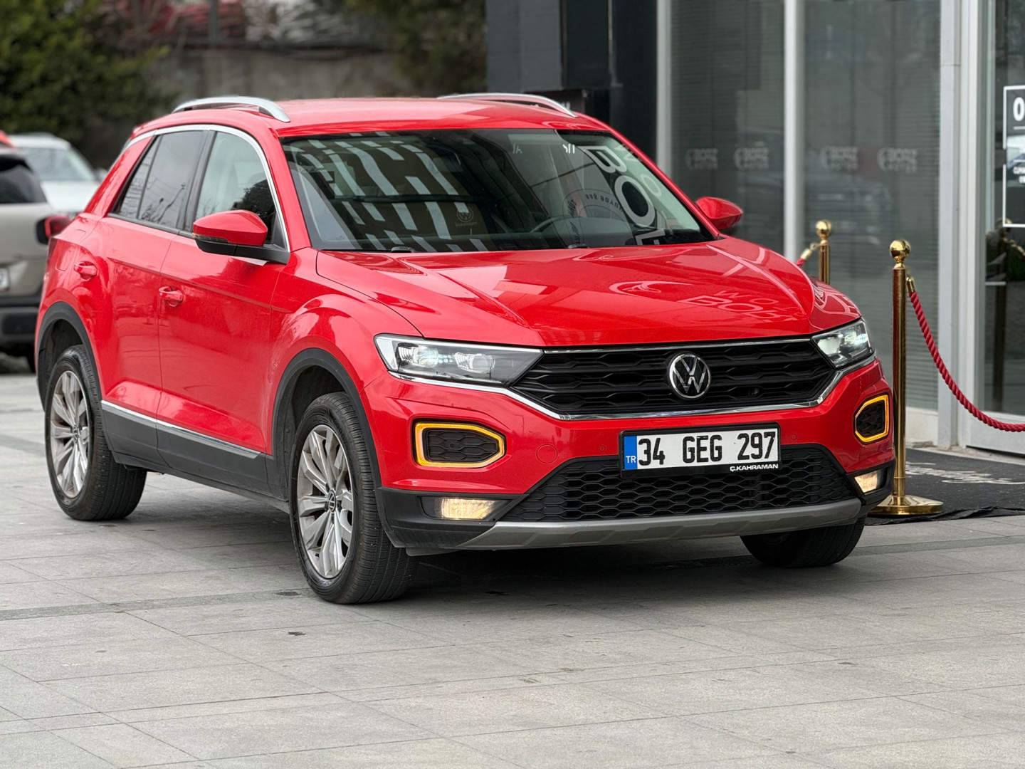 %0,99 KREDİ DEĞİŞENSİZ 2021 VOLKSWAGEN T-ROC  