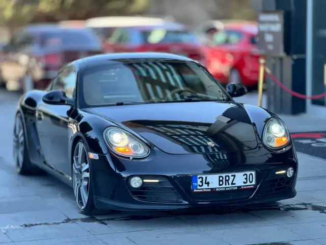 BORZ MOTOR'DAN PORSCHE CAYMAN 2.9 PDK OTO+MAKYAJLI+BAYİ ÇIKIŞLI