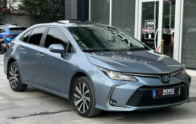 BORZ MOTOR'DAN 440.000TL PEŞİNAT İLE 2022 TOYOTA COROLLA HYBRİD