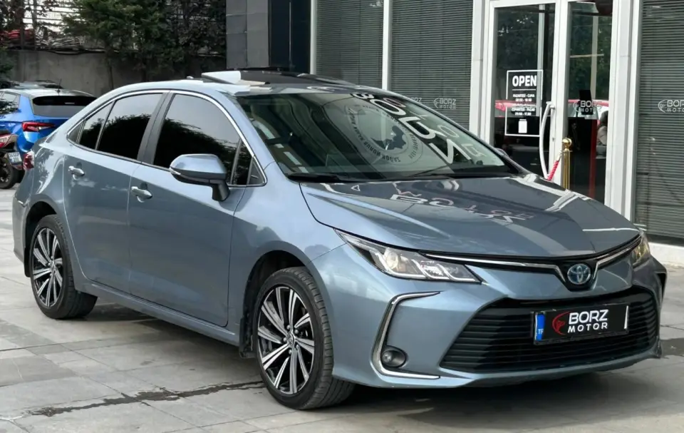 BORZ MOTOR'DAN 440.000TL PEŞİNAT İLE 2022 TOYOTA COROLLA HYBRİD