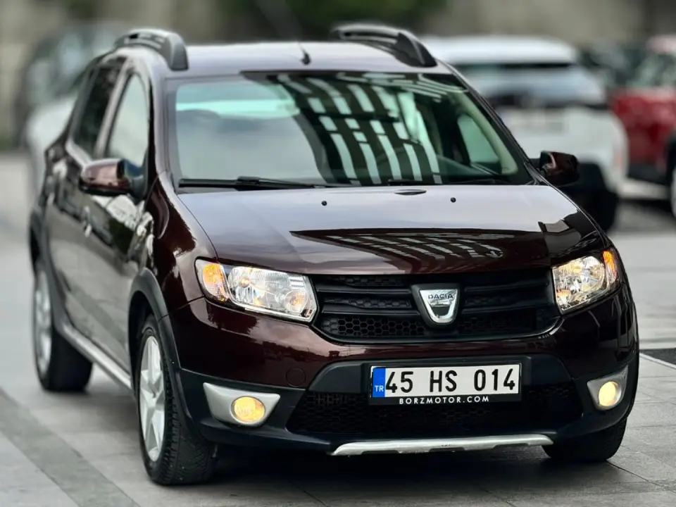BORZ MOTOR'DAN 2016 DACİA SANDERO STEPWAY 0.9TCE OTO.36AY TAKSİT