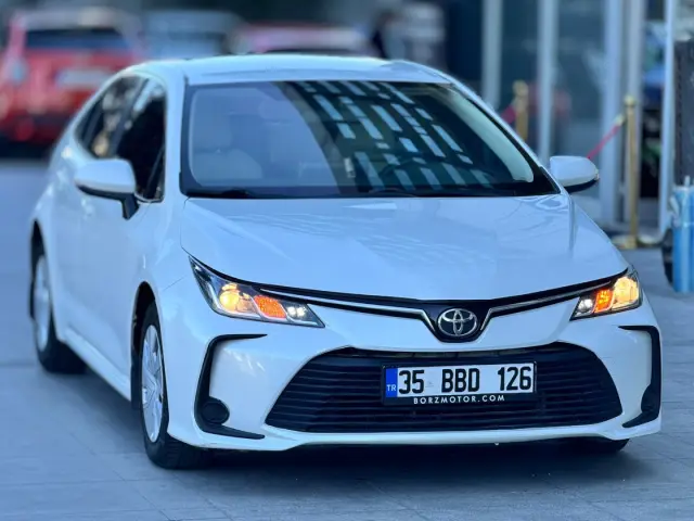 BORZ MOTOR'DAN 330.000TL PEŞİNAT 2021 COROLLA 1.5 VİSİON HATASIZ