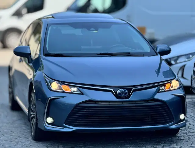 BORZ MOTOR'DAN 470.000TL PEŞİNAT İLE 2021 COROLLA 1.8HYBRİD SUNROOF
