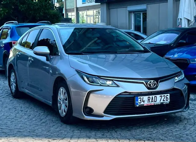 BORZ MOTOR'DAN 409.000TL PEŞİNAT İLE 2021 COROLLA 1.5 VİSİON OTOMATİK