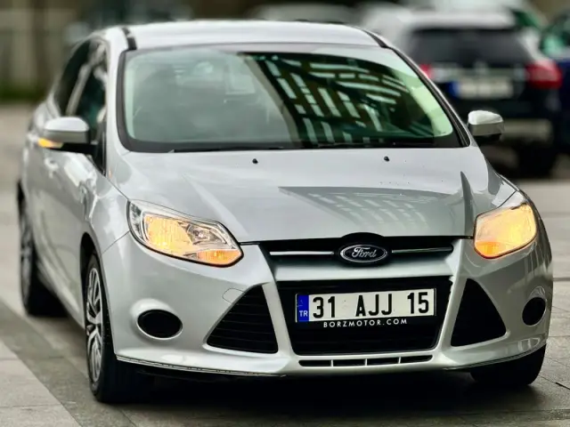 BORZ MOTOR'DAN 299.000 TL PEŞNT 2012 FORD FOCUS 1.6Tİ-VCT TREND