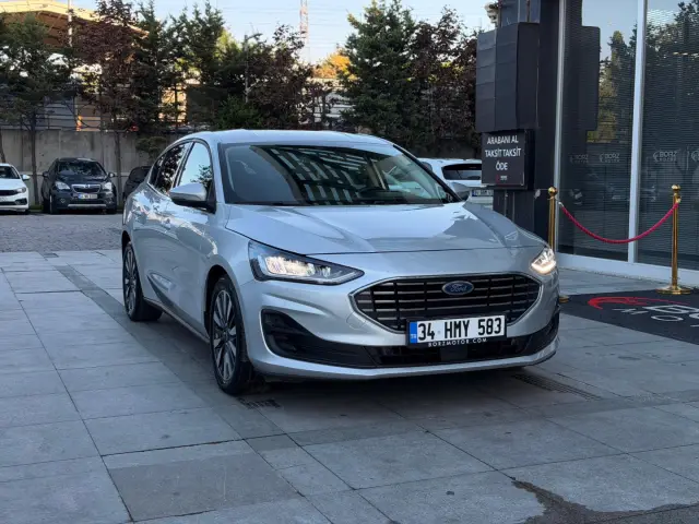 BORZ MOTOR'DAN 450.000 TL PEŞİNATLA 2023 FORD FOCUS 1.5 TİTANİUM