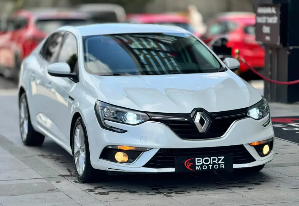 BORZ MOTOR'DAN 0.99 KREDİ 2016 MEGANE TOUCH 1.2 TCE+CARPLAY+OTO.