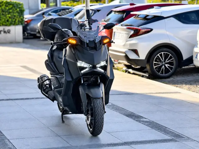 BORZ MOTORDAN 12 AY TAKSİT YAMAHA X-MAX300 TECHMAX HATSIZ EKSTRA